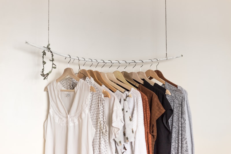 10 Benefits of Building a Capsule Wardrobe (And How to Start Yours) lifestyle