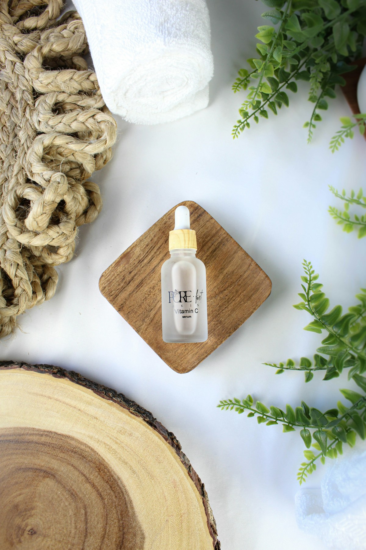 Niacinamide vs Vitamin C — Can You Use Both? (The Real Answer) niacinamide vitamin c cover